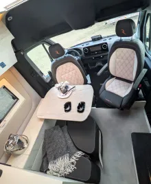 Fahrzeugbild Robeta Adonis 4x4 *Unikat* 4x4 Vorführfahrzeug #15