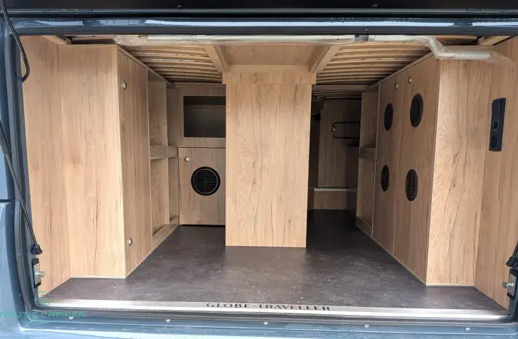 Fahrzeugbild Globe-Traveller Voyager Z Gas FREI I Soft Close I Manufakt.* #7
