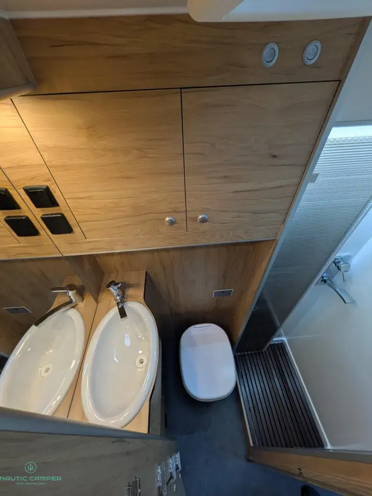 Fahrzeugbild Globe-Traveller Voyager Z Gas FREI I Soft Close I Manufakt.* #14