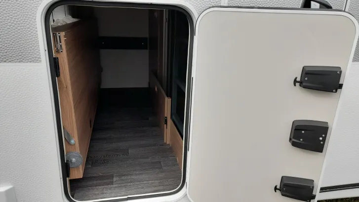 Fahrzeugbild Knaus Sport 500 QDK 1800kg; Garage,177L Kühlschrank #6