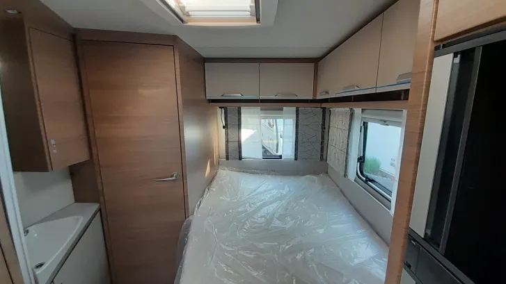 Fahrzeugbild Knaus Sport 500 UF 1800kg;PlusPaket; 177 L Kühlschrank #13