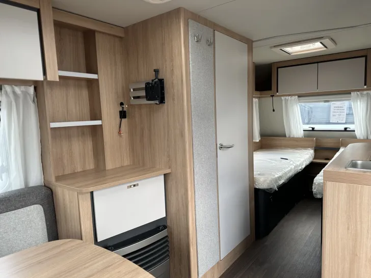 Fahrzeugbild Knaus Sport 460 EU viele Extras ! #6