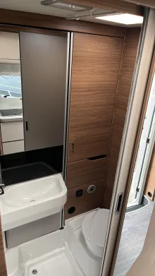 Toilette Knaus Van TI 650 MEG VANSATION TV*Abstandstempomat