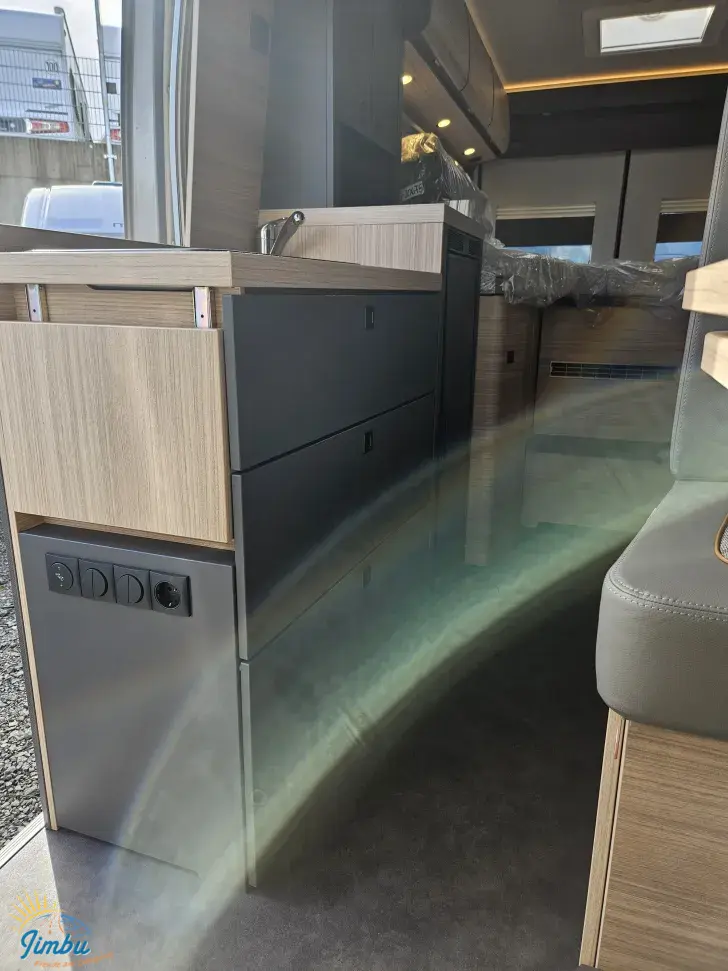 Fahrzeugbild Malibu Van Diversity 640 LE K charming coupé 180 PS Automatik, ff4 - 2336 #15