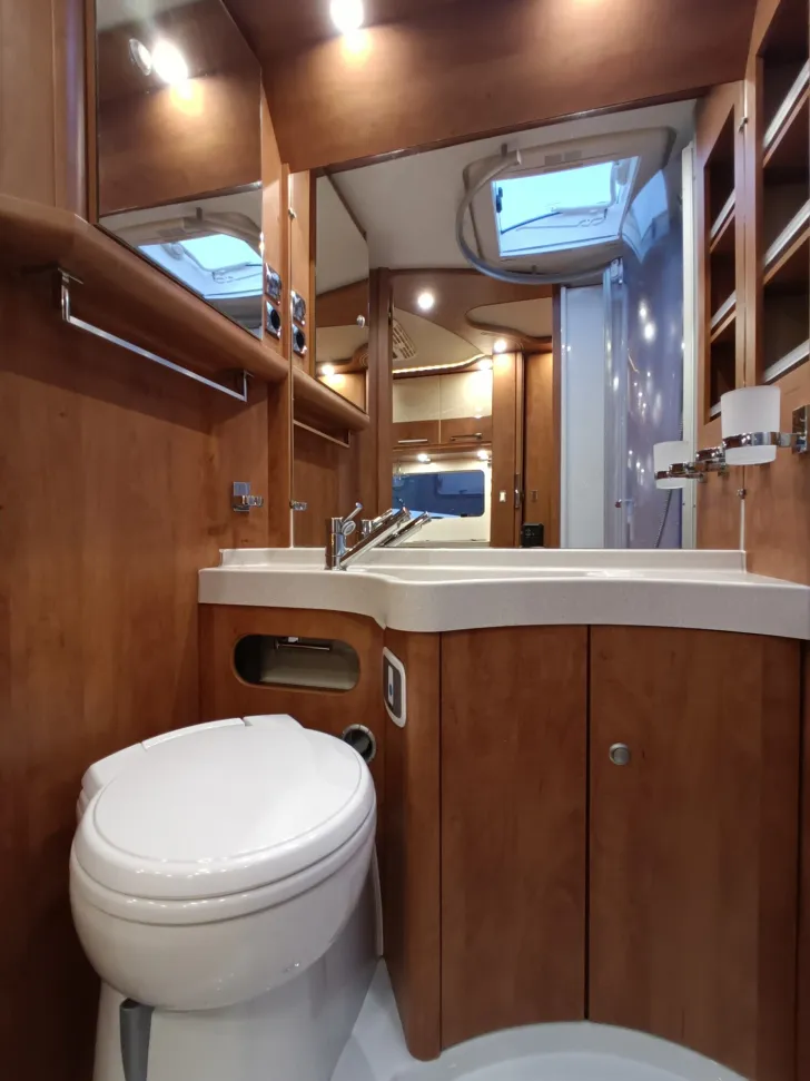 Fahrzeugbild Carthago chic c-line I 4.8 LE Vollluftgefedert #15