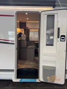 Fahrzeugbild LMC Tourer Lift H 730 G #10