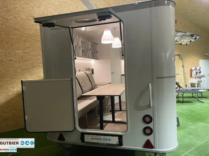 Fahrzeugbild Hobby Beachy 360 #3