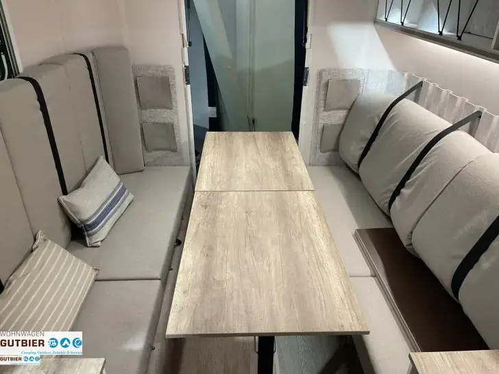 Fahrzeugbild Hobby Beachy 360 #7