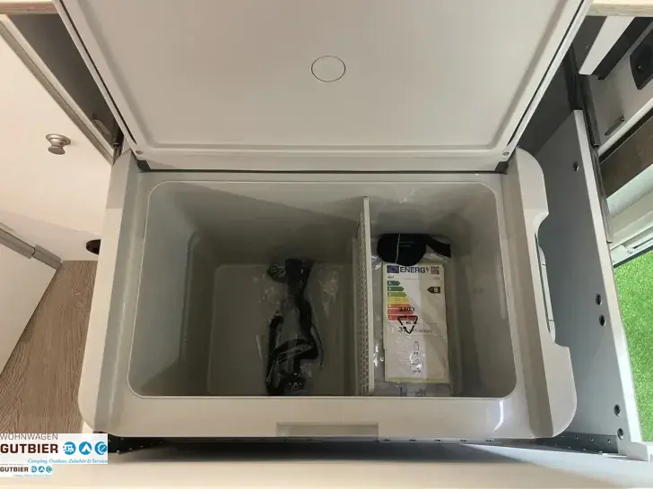 Fahrzeugbild Hobby Beachy 360 #10