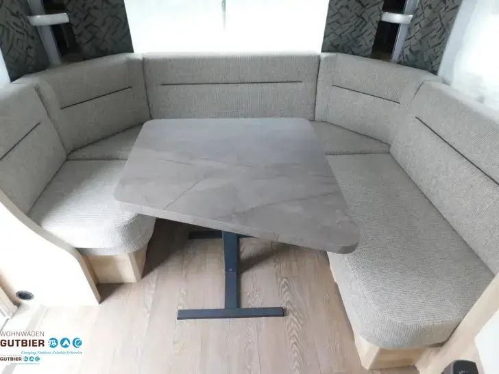 Fahrzeugbild Hobby De Luxe 495 UL #4