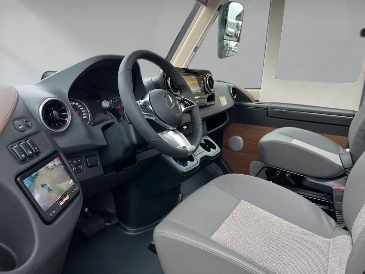 Fahrzeugbild Carthago chic c-line I 4.9 LE L Mercedes (335) #9