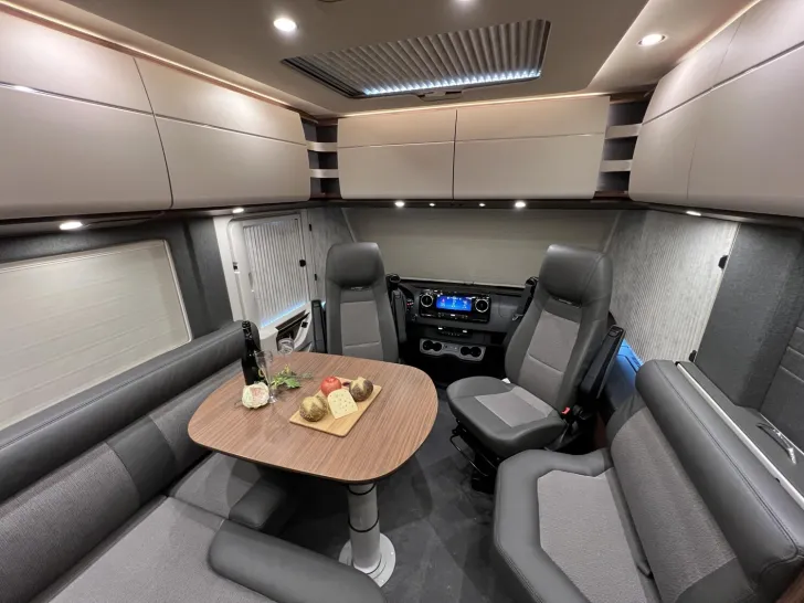 Fahrzeugbild Carthago chic c-line I 4.9 LE L Mercedes (335) #13