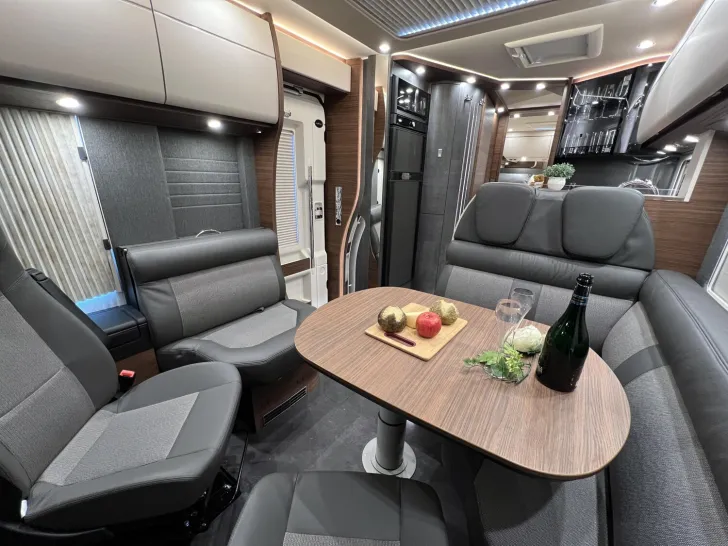Fahrzeugbild Carthago chic c-line I 4.9 LE L Mercedes (335) #15
