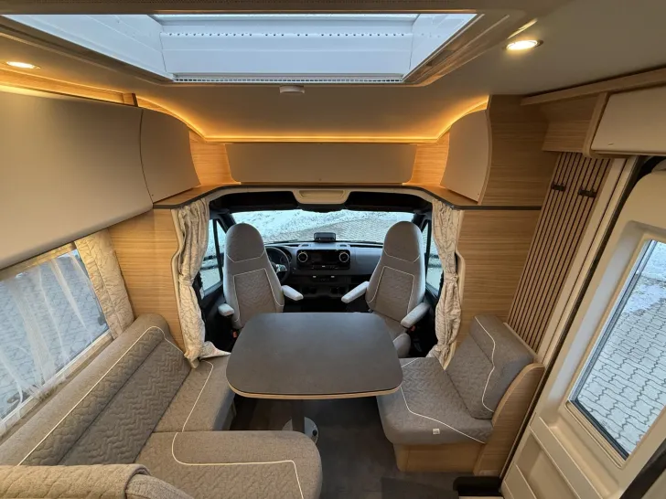 Fahrzeugbild Malibu T 470 RB LE K comfort Mercedes #7