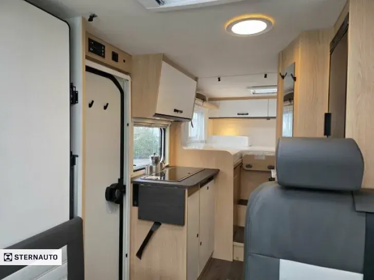 Fahrzeugbild Sunlight Fiat V 67 S #10