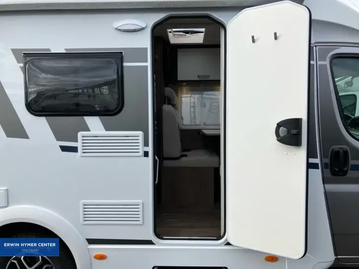 Fahrzeugbild Carado V 132 #10