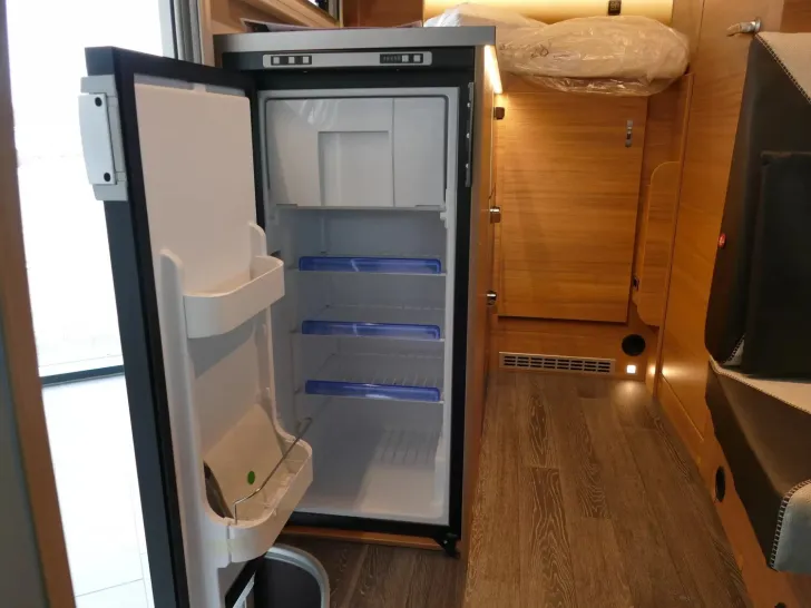 Fahrzeugbild Weinsberg X-Cursion Van 500 MQ EDITIONPEPPER Vermietflotte #24