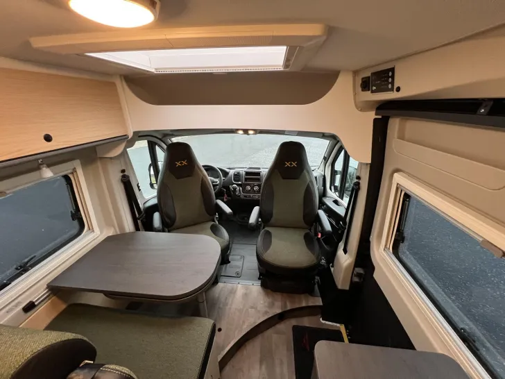 Fahrzeugbild Sunlight Cliff XX 600 #7