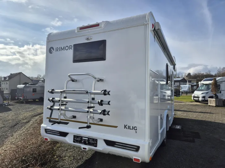 Fahrzeugbild Rimor Kilig 5 6 Gurtplätze/Automatik/4100kg/Solar #5