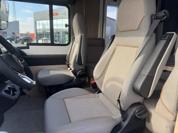 Fahrzeugbild Malibu I 470 RB LE K comfort Mercedes #10