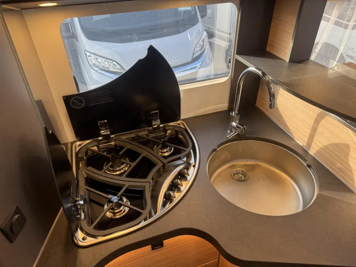 Fahrzeugbild Malibu I 470 RB LE K comfort Mercedes #16