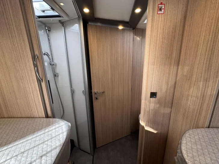 Fahrzeugbild Malibu I 470 RB LE K comfort Mercedes #35