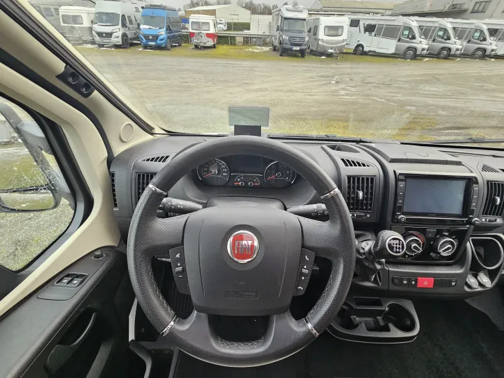Fahrzeugbild Weinsberg CaraCompact 600 MEG EDITION [PEPPER] #14