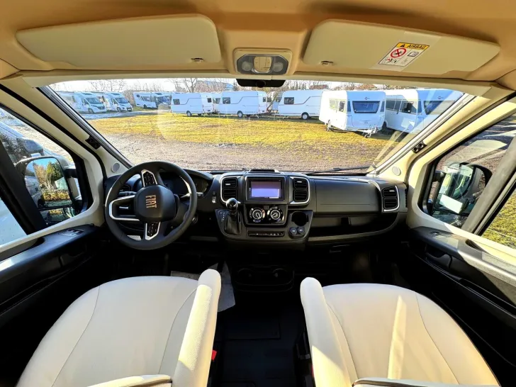 Fahrzeugbild Bürstner B66 C 600 #9