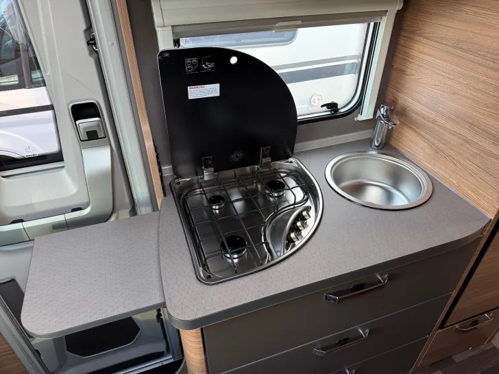 Fahrzeugbild Weinsberg CaraCompact 600 MF EDITION [PEPPER] *Care-Drive-Paket* #13