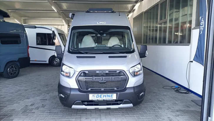 Fahrzeugbild LMC Innovan Ford 592 Sondermodell März 26 Verfügbar #3