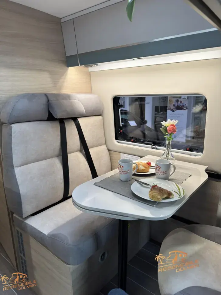 Fahrzeugbild Forster Livin Up Pro 636 EBL VIBE Edition #12