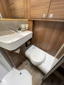 Fahrzeugbild Hymer B-MC I 600 WhiteLine *5.Sitzpl.*Solar*Dachklima #17