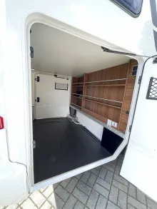 Fahrzeugbild Hymer B-MC I 600 WhiteLine *5.Sitzpl.*Solar*Dachklima #37