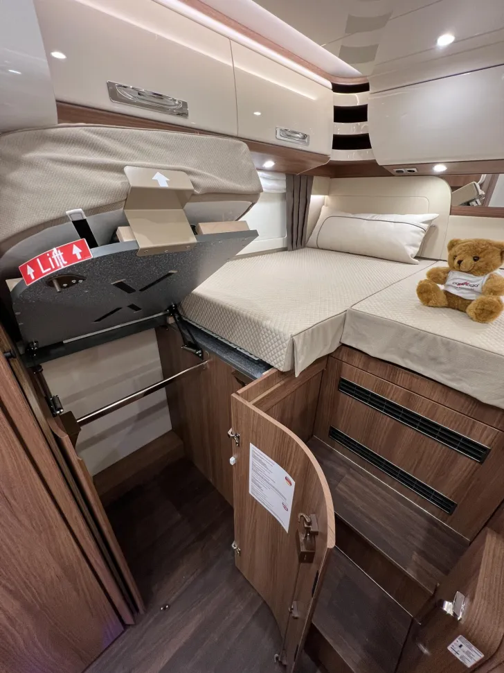 Fahrzeugbild Carthago chic e-line I 61 XL LE Mercedes (328) #30