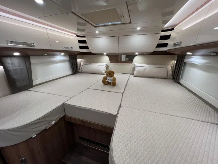 Fahrzeugbild Carthago chic e-line I 61 XL LE Mercedes (328) #31