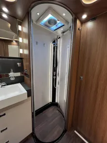 Fahrzeugbild Carthago chic e-line I 61 XL LE Mercedes (328) #37