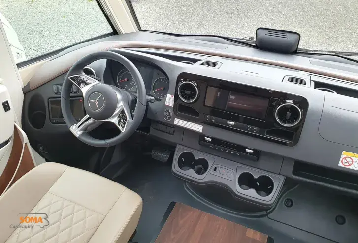 Fahrzeugbild Carthago chic e-line I 50 LE DA Mercedes #8