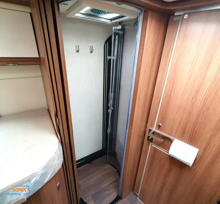 Fahrzeugbild Carthago chic e-line I 50 LE DA Mercedes #17