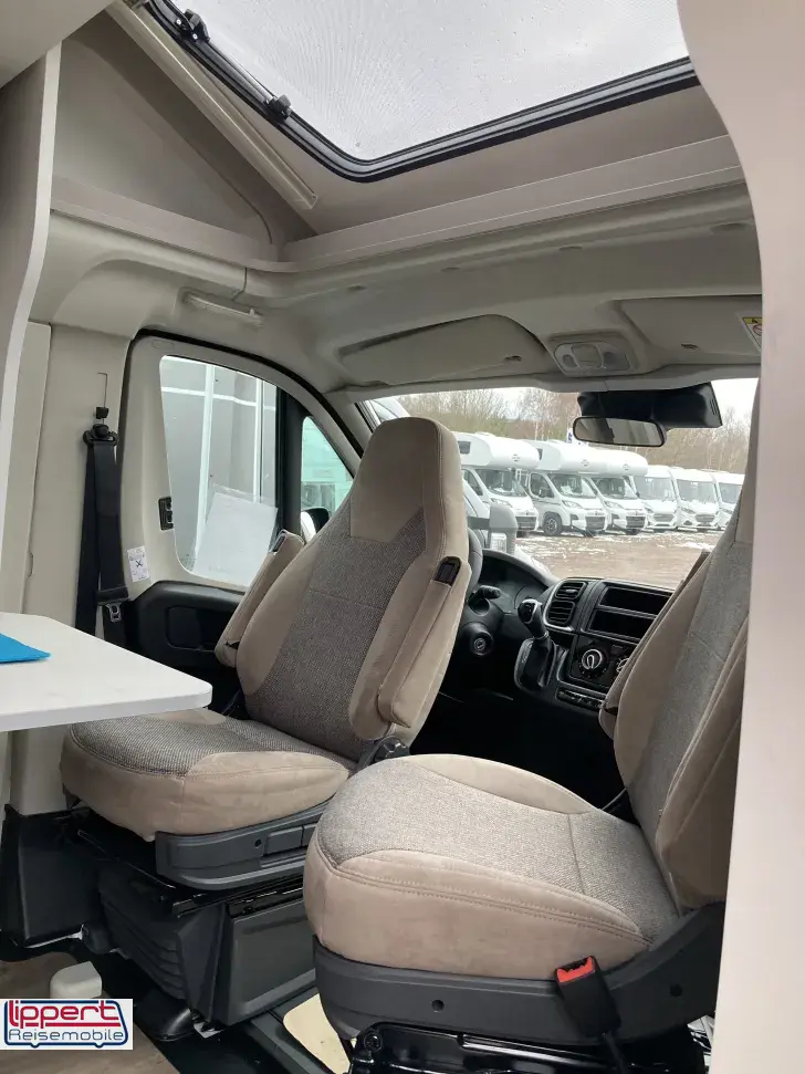 Fahrzeugbild Carado T 135 pro mit Hubbett #7