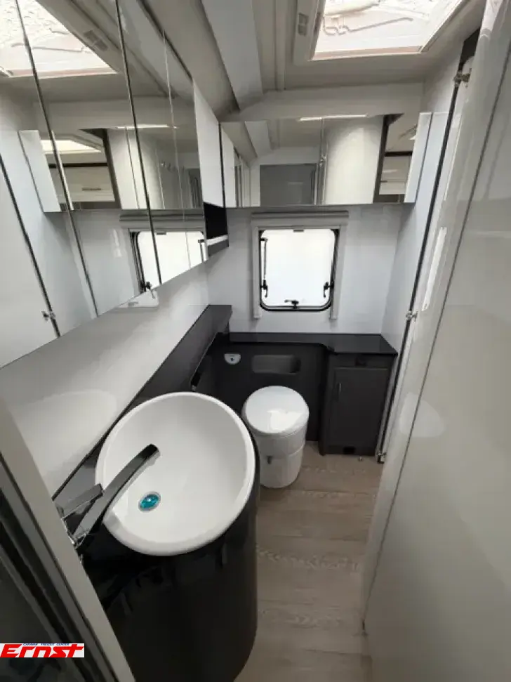 Fahrzeugbild Hobby Excellent 495 WFB #4