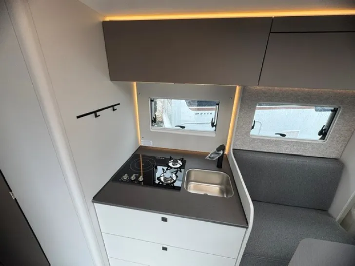 Fahrzeugbild LMC Cruiser 750 EF #10