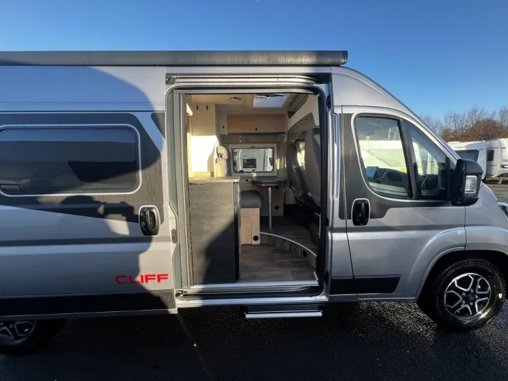 Fahrzeugbild Sunlight Camper Van Cliff 600 IC-Line #6