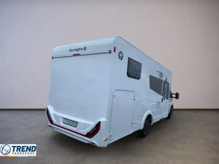 Fahrzeugbild Sunlight T 68 #3