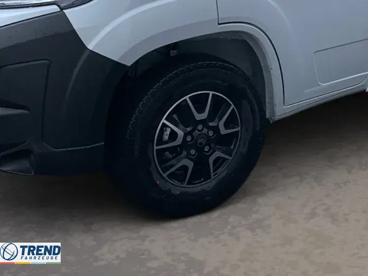 Fahrzeugbild Sunlight T 68 #6