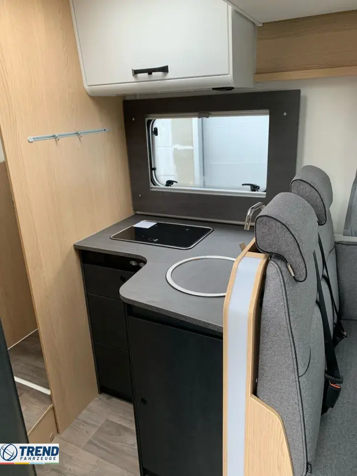 Fahrzeugbild Sunlight T 68 #13