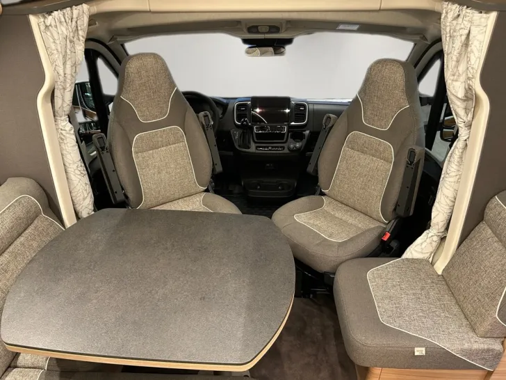 Fahrzeugbild Malibu T 430 KB LE lightweight #11