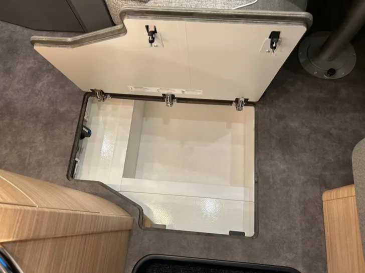 Fahrzeugbild Malibu T 430 KB LE lightweight #21