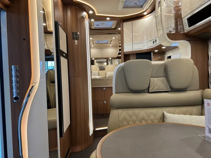 Fahrzeugbild Carthago chic e-line I 51 QB DA #12