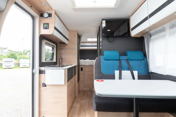 Fahrzeugbild Dethleffs Globebus Go T 15 ** 16.894  unter Listenpreis #7