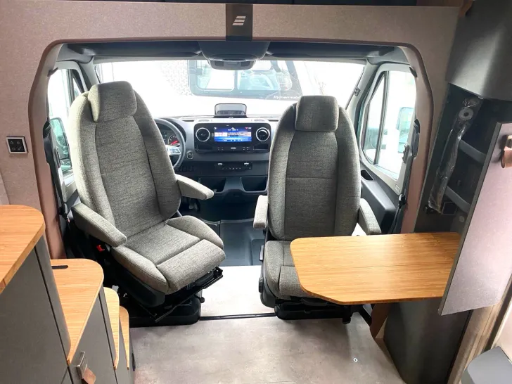 Fahrzeugbild Hymer Venture S Mercedes  !!! Abverkauf Vorführwagen !!! #9